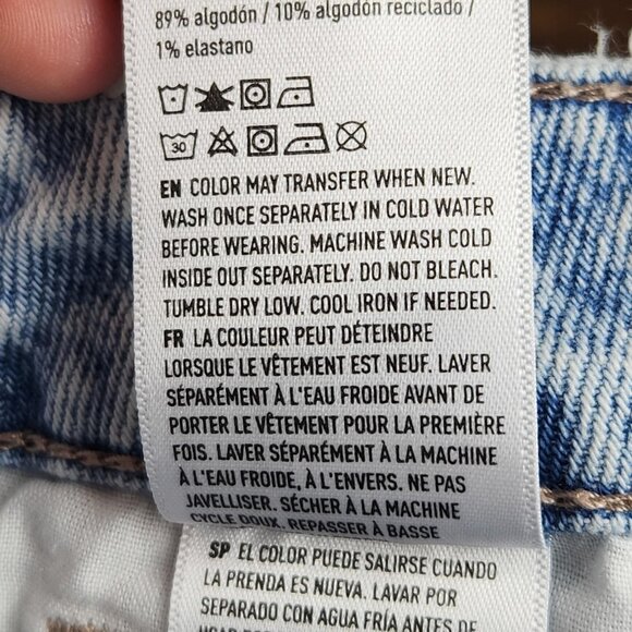 American Eagle Shorts Womens 2 Blue Mom Short Strigid Distressed Cut Off Denim - Picture 13 of 13